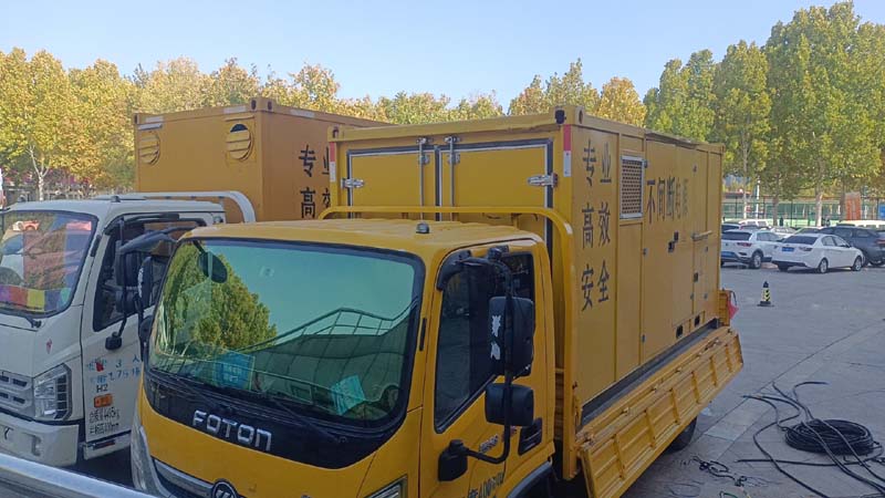 肃北柴油发电机组和UPS电源如何配合工作?